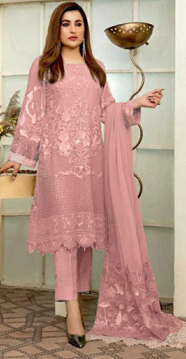 RAMSHA PRESENT R 553 LIGHT NX PAKISTANI SUITS WHOLESALE IN SURAT