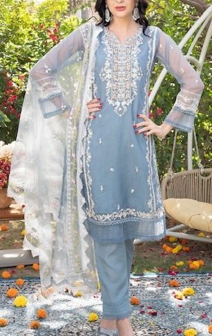 FEPIC CRAFTED NEEDLE 650 SERIES PAKISTANI SUITS IN SUPPLIER