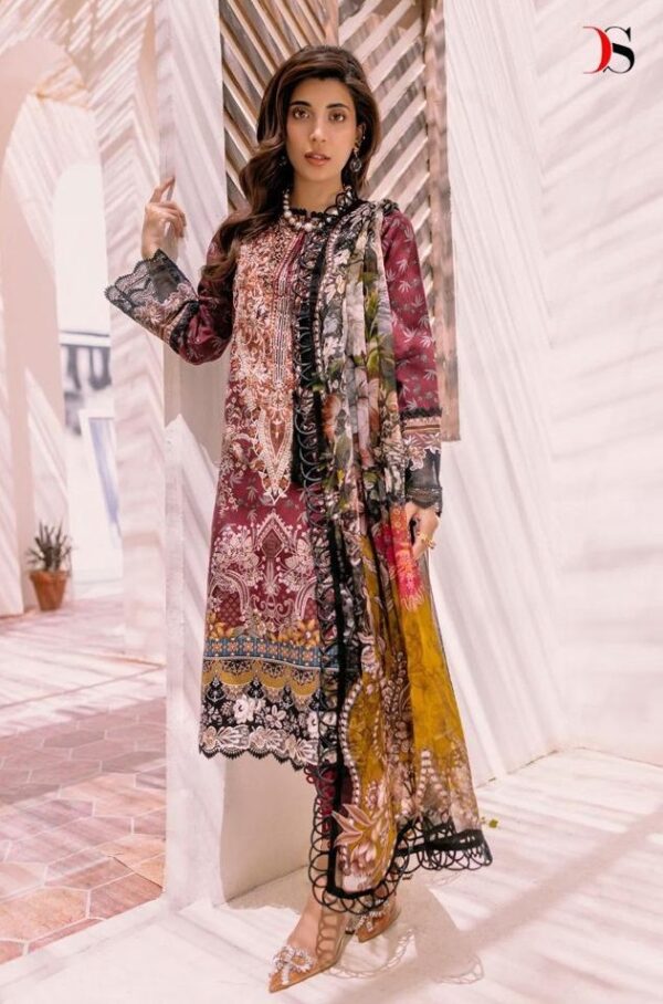 DEEPSY FIRDOUS CLASSIC LAWN 23 PAKISTANI SUITS MANUFACTURER IN SURAT