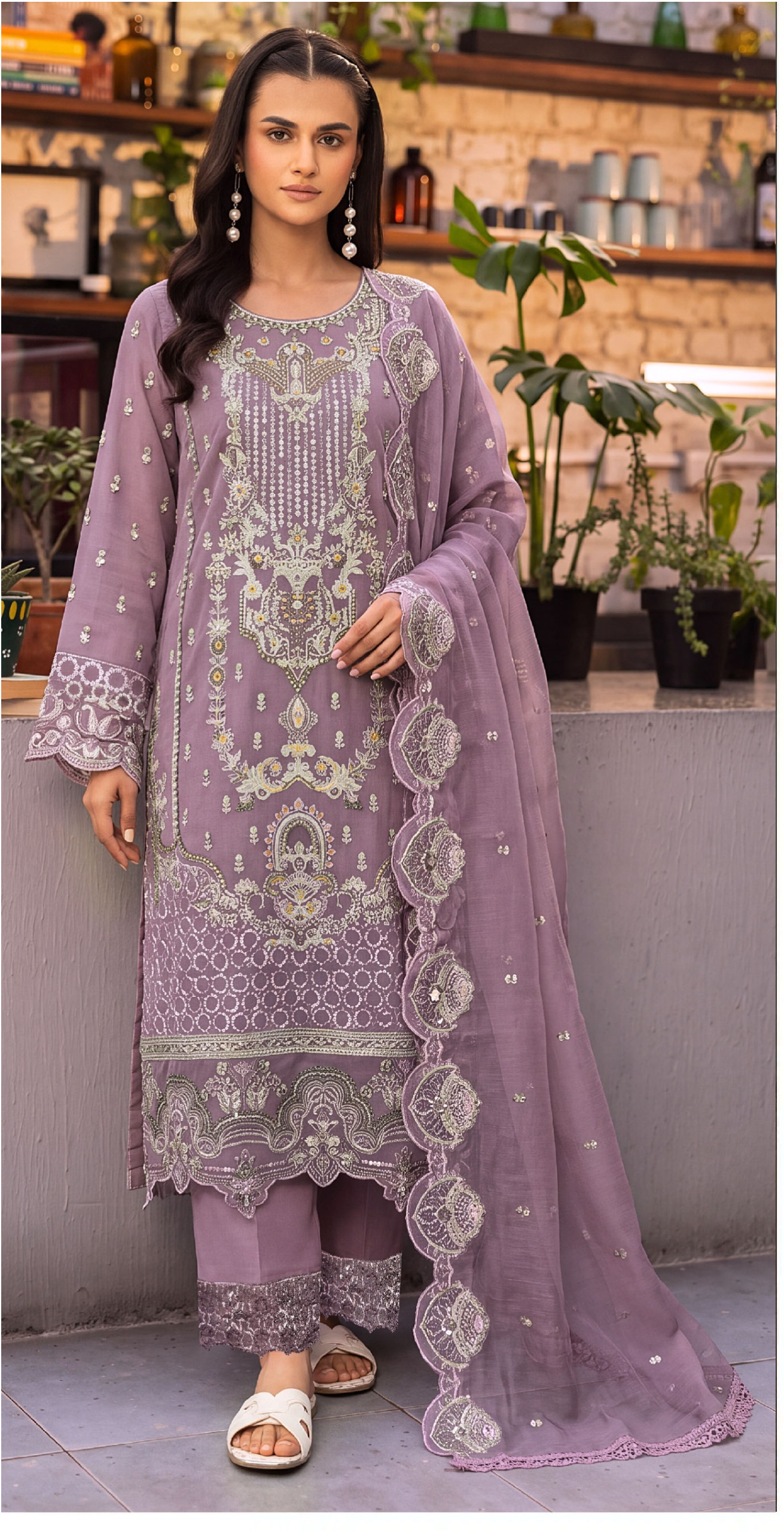MOTIFZ FASHION 5429 A TO 5429 D CHIFFONS PAKISTANI SUITS WHOLESALER (#31430)